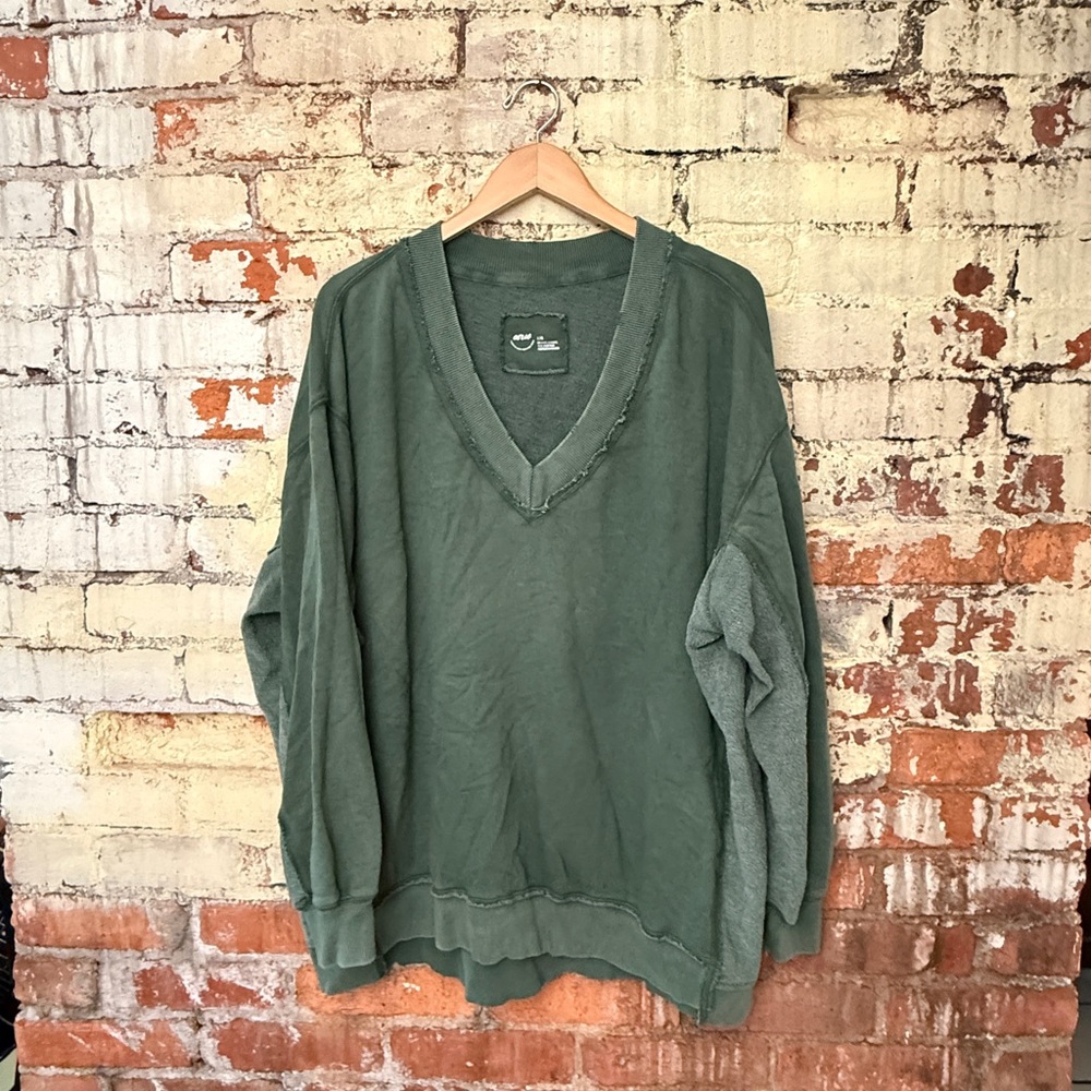 Aerie Forest Green V-Neck Sweatshirt
